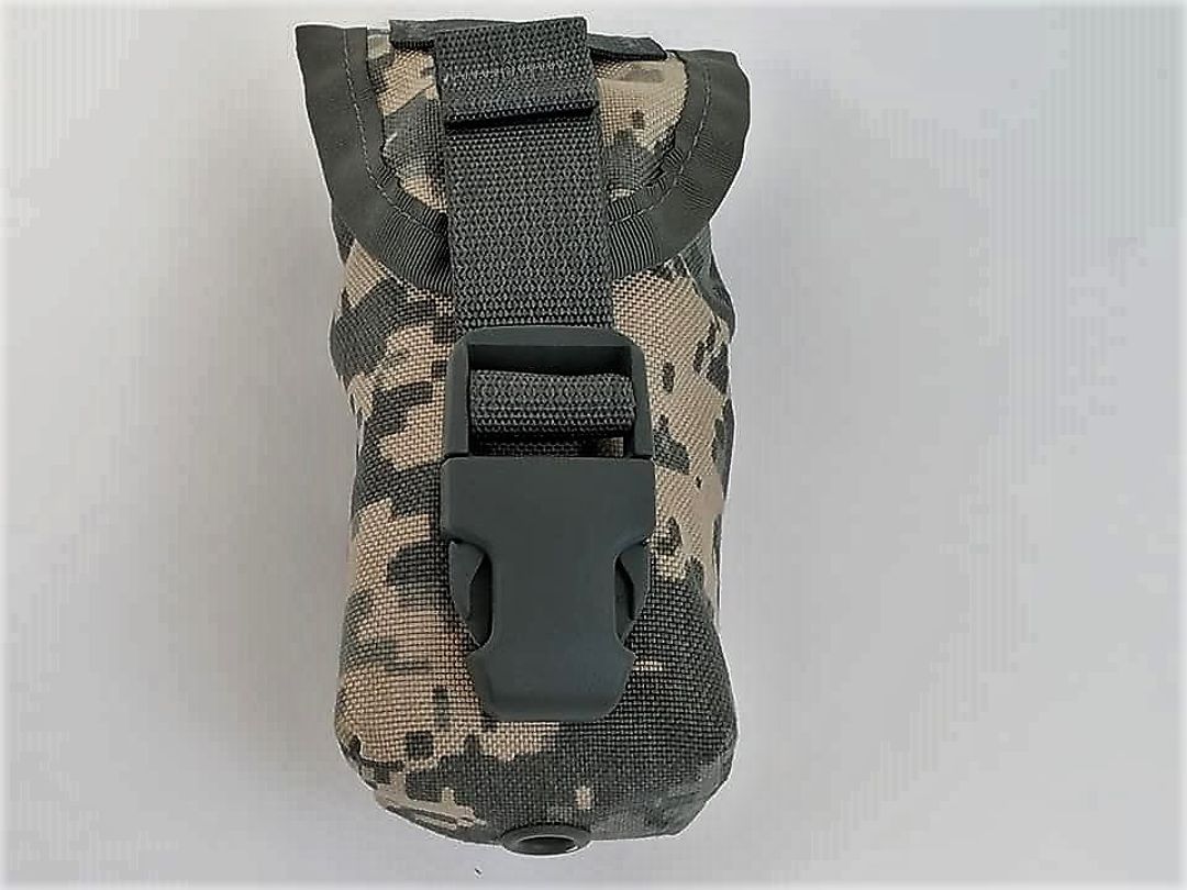 Made in the USA Army Military MOLLE II ACU Flash Bang Grenade Pouches